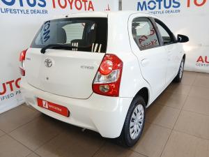 Toyota Etios hatch 1.5 Xi - Image 2