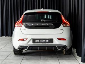 Volvo V40 D4 Momentum - Image 4