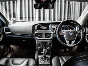 Volvo V40 D4 Momentum - Image 7