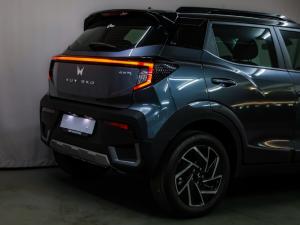 Mahindra XUV 3XO 1.2T AX7L - Image 17