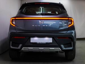 Mahindra XUV 3XO 1.2T AX7L - Image 4