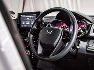 Mahindra XUV 3XO 1.2T MX2 manual - Image 7