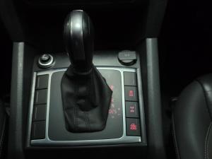 Volkswagen Amarok 2.0BiTDI double cab Highline auto - Image 15