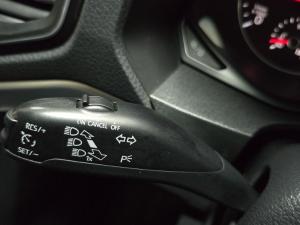 Volkswagen Amarok 2.0BiTDI double cab Highline auto - Image 17