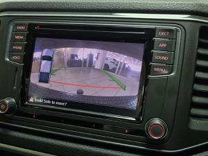 Volkswagen Amarok 2.0BiTDI double cab Highline auto - Image 8