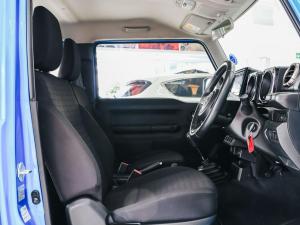 Suzuki Jimny 1.5 GLX AllGrip 3-door manual - Image 11