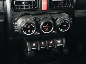 Suzuki Jimny 1.5 GLX AllGrip 3-door manual - Image 16