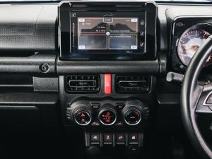 Suzuki Jimny 1.5 GLX AllGrip 3-door manual - Image 17