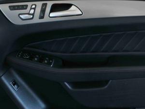 Mercedes-Benz GLE GLE43 coupe - Image 17