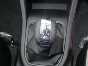 Renault Triber 1.0 Zen auto - Image 18