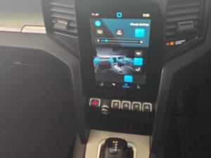 Volkswagen Amarok 2.0BiTDI double cab Life 4Motion - Image 17