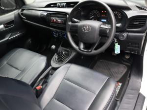 Toyota Hilux 2.0 single cab S (aircon) - Image 8