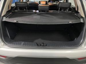 Mahindra XUV300 1.5TD W8 - Image 8