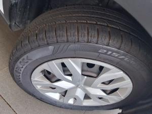 Toyota C-HR 1.2T - Image 9