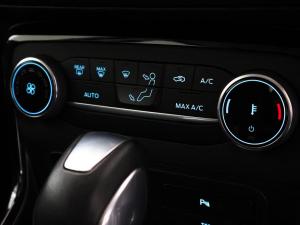 Ford EcoSport 1.0T Titanium auto - Image 19