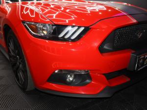 Ford Mustang 5.0 GT fastback auto - Image 6