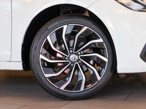 Volkswagen Polo hatch 1.0TSI - Image 3