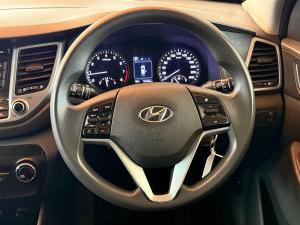 Hyundai Tucson 2.0 Premium auto - Image 13