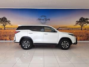 Toyota Fortuner 2.4GD-6 auto - Image 3