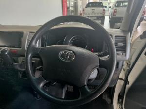 Toyota Quantum 2.5D-4D GL 10-seater bus - Image 8