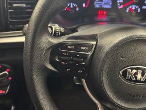 Kia Rio hatch 1.2 LS - Image 9