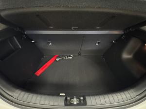 Kia Rio hatch 1.2 LS - Image 16