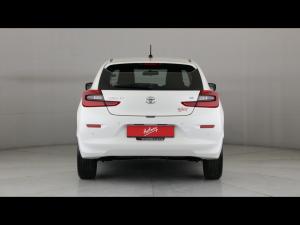 Toyota Starlet 1.5 XS auto - Image 5