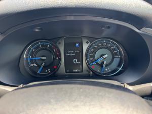 Toyota Hilux 2.8GD-6 double cab 4x4 Legend auto - Image 11