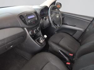 Hyundai i10 1.25 Glide - Image 3