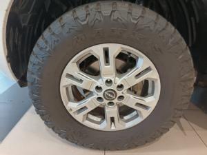 Nissan Navara 2.5DDTi double cab SE Plus 4x4 - Image 8