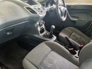 Ford Fiesta sedan 1.4 Ambiente - Image 9