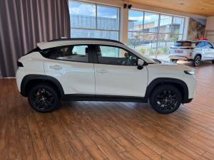 Toyota Starlet Cross 1.5 XS auto - Image 7