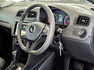 Volkswagen Polo Vivo hatch 1.6 Life