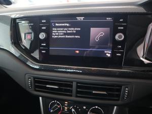Volkswagen Polo hatch 1.0TSI Life auto - Image 19