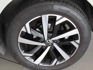 Volkswagen Polo hatch 1.0TSI Life auto - Image 26