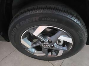 Hyundai Venue 1.0 Tgdi Fluid DCT - Image 9