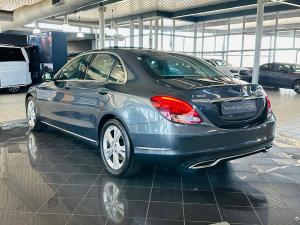 Mercedes-Benz C-Class C180 auto - Image 10