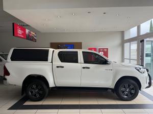 Toyota Hilux 2.4GD-6 double cab Raider manual - Image 3