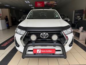 Toyota Hilux 2.4GD-6 double cab Raider manual - Image 4