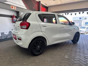 Toyota Vitz 1.0 XR manual - Image 2