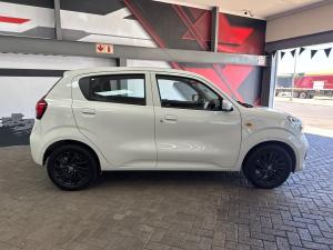 Toyota Vitz 1.0 XR manual - Image 3