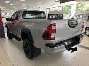 Toyota Hilux 2.8GD-6 Xtra cab 4x4 Legend auto - Image 10
