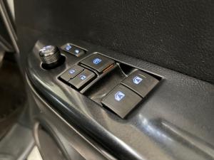 Toyota Hilux 2.8GD-6 Xtra cab 4x4 Legend auto - Image 11