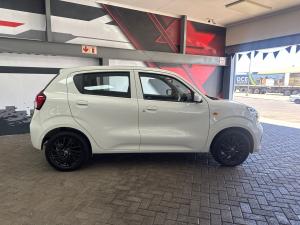 Toyota Vitz 1.0 XR manual - Image 3