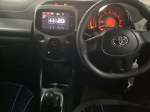 Toyota Aygo 1.0 - Image 6
