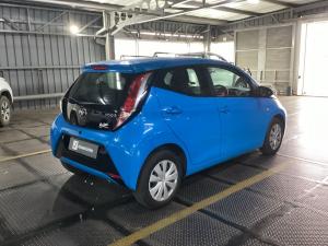 Toyota Aygo 1.0 - Image 2