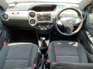 Toyota Etios hatch 1.5 Sprint - Image 6