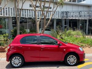 Toyota Etios hatch 1.5 Sprint - Image 3