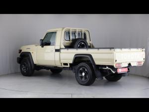 Toyota Land Cruiser 79 2.8GD-6 single cab auto - Image 21
