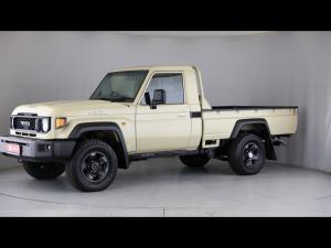 Toyota Land Cruiser 79 2.8GD-6 single cab auto - Image 23